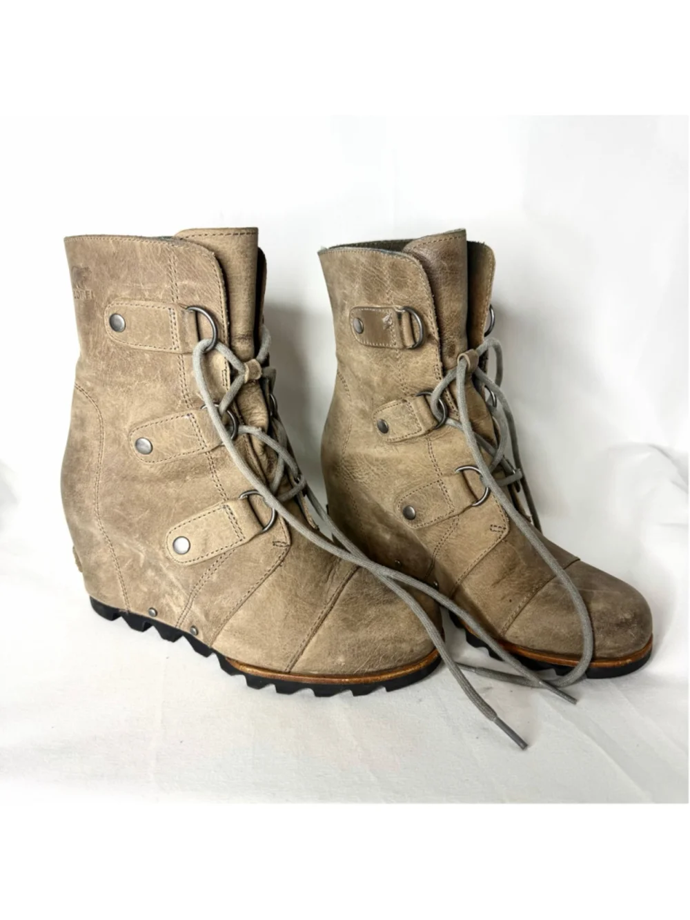 Women's Sorel Joan of Arctic Leather Wedge Ankle Boots Size 7
